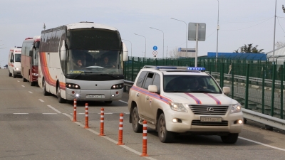 24 февраля в 11 часов 26 минут колонна МЧС Абхазии, следовавшая из Донбасса, пересекла российско-абхазскую границу