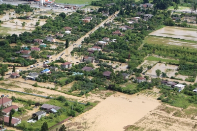 Вторые сутки сотрудники МЧС Абхазии устраняют последствия стихии в Гагрском районе