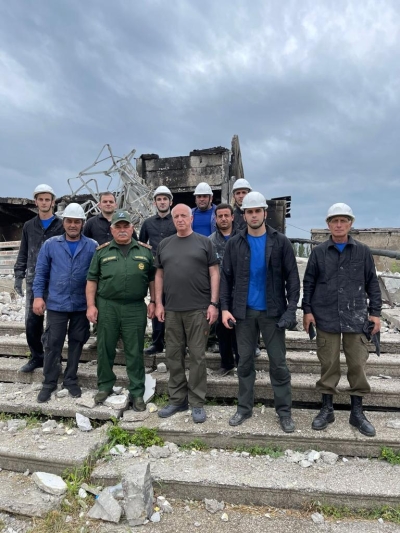 Группа абхазских спасателей продолжает аварийно-спасательные работы в ЛНР