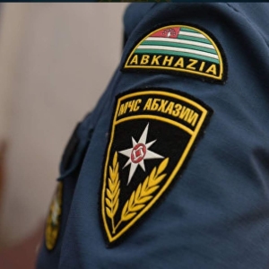 Спасатели оказали помощь жительнице Луганска