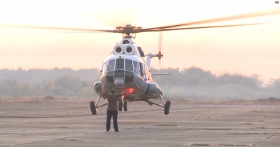 Вертолет Ми-8 МЧС России совершил посадку в сухумском аэропорту