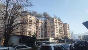 Возгорание крыши в девятиэтажном доме столицы