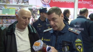 В канун новогодних праздников сотрудники МЧС Абхазии совместно с Госстандартом провели проверку мест продажи пиротехнических изделий.