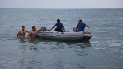 Сотрудники МЧС Абхазии предотвратили чрезвычайную ситуацию в акватории Сухумской бухты