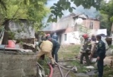 В селе Верхняя Яштуха, Сухумского района, загорелся частный двухэтажный дом